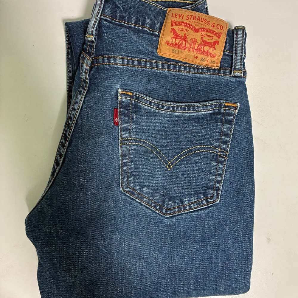 Levi's Slim Straight Denim Jeans - Classic Blue
